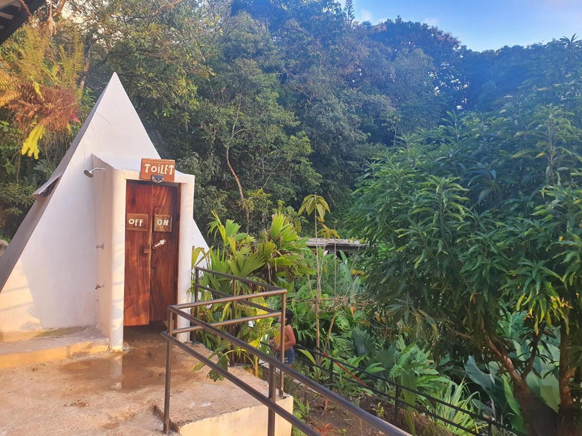 Glamping Tomaselli Otel Manuel Antonio Dış mekan fotoğraf